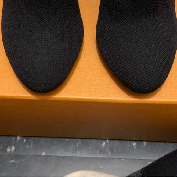 Purchased Wrong Size - Picture 3 of 4